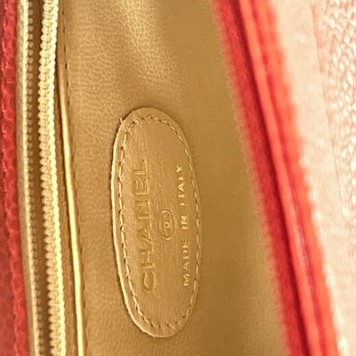 Chanel 荔皮紅色元寶包11