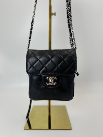 Chanel黑銀側拉鍊mini方胖1