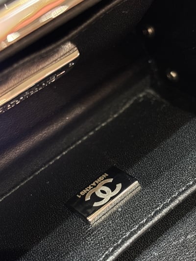 Chanel黑銀秀款晚宴包12