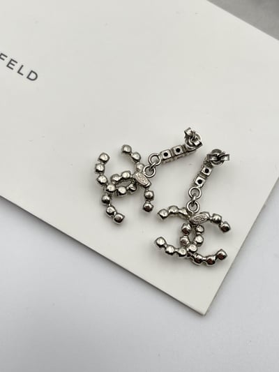 Chanel帶鑽雙C耳針2