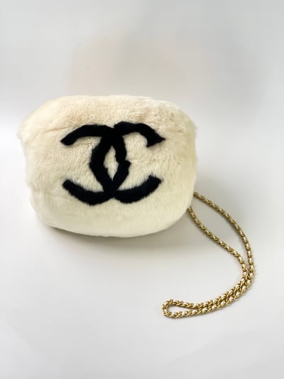 Chanel 兔毛暖手包4