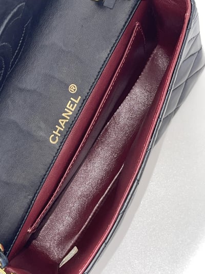 Chanel 萊茵石信封包15