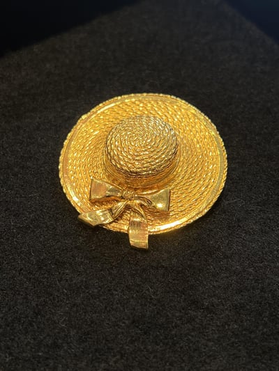 Chanel草帽胸針1