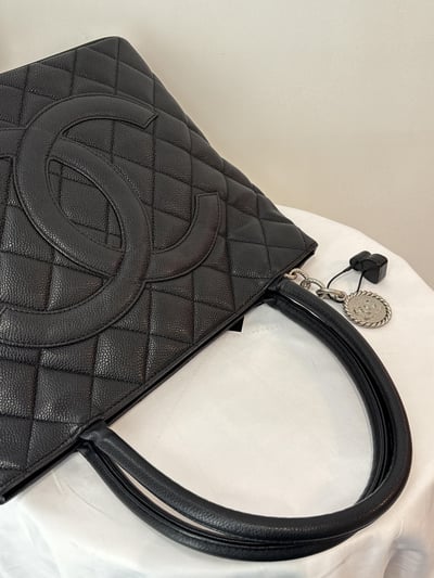 Ba1293 希爾頓銀幣包11