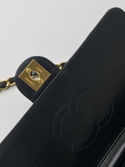 Chanel 大菱格紋掀蓋包10