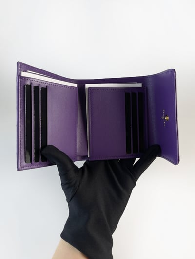 Chanel魔幻紫19短夾11