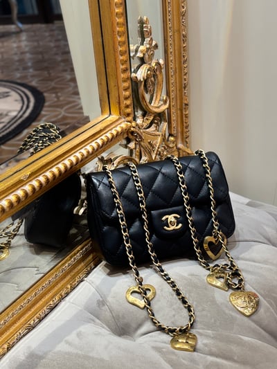 Chanel愛心鏈條包1