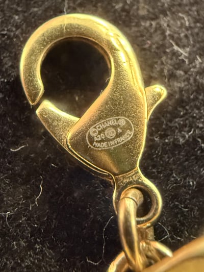 Chanel皮穿山茶花頸鏈7