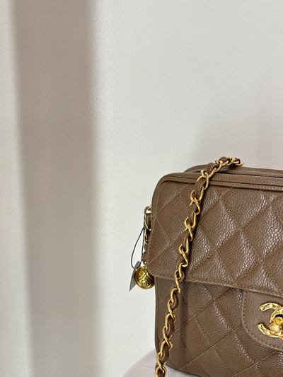 Ba1101 Chanel鑽石釦相機包15