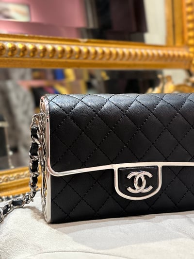 Chanel黑銀秀款晚宴包5