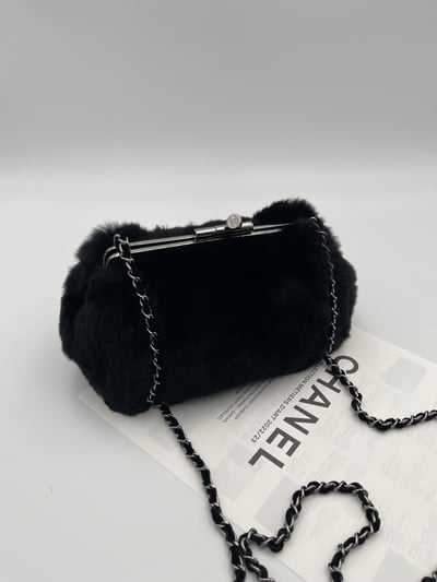 Chanel兔毛包1