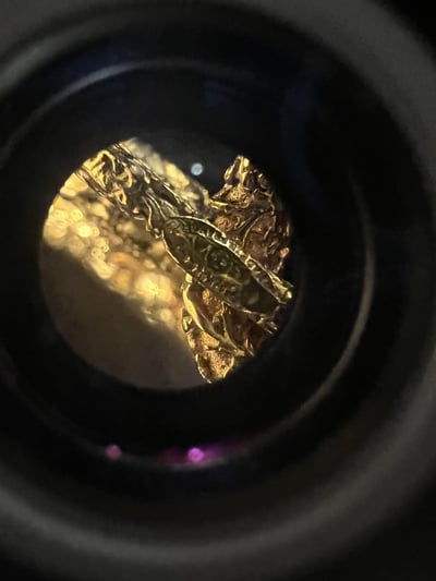 Chanel熔岩logo鏡面耳夾3