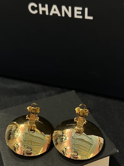 Chanel紅寶石珍珠耳夾3