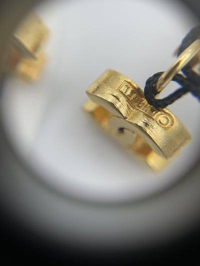 Chanel立體耳夾雙c4