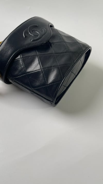 Chanel 雕花鍊長流蘇盒子包5