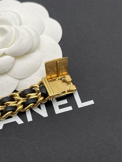 Chanel黑金首映錶M12