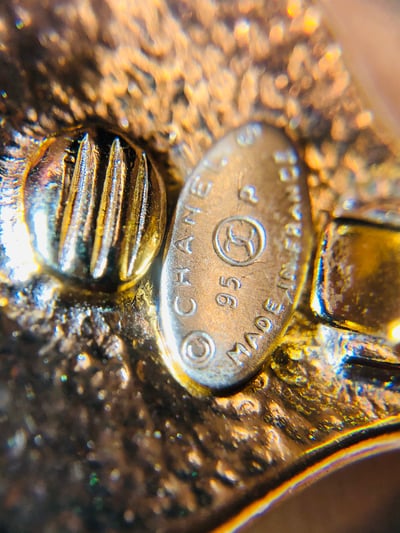 Chanel 愛心琉璃耳夾3