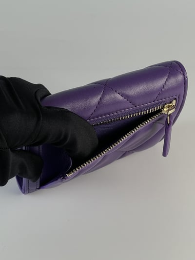 Chanel魔幻紫19短夾12