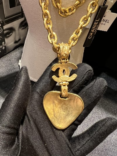 Chanel雙C紅琉璃垂墜雕花鏈4