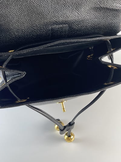 Chanel 小金球大logo後背包11