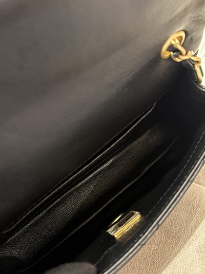 Chanel愛心鏈條包17