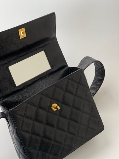 Chanel 荔枝皮掀蓋包10