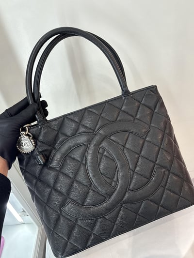 Ba1293 希爾頓銀幣包18