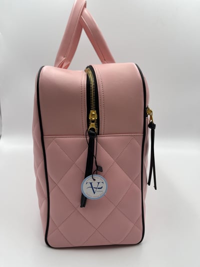 Chanel粉色保齡球包4