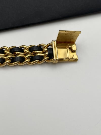 Chanel黑金首映錶M5