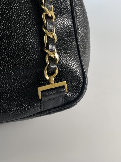 Chanel 小金球大logo後背包7