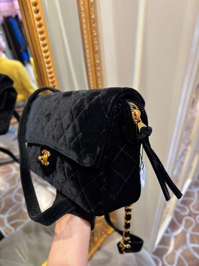 Chanel天鵝絨CF後背包11