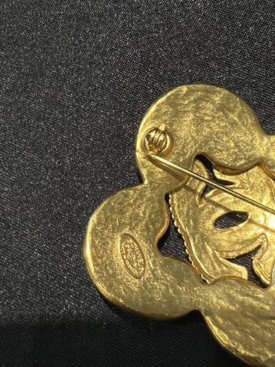 Chanel葡萄藤胸針3