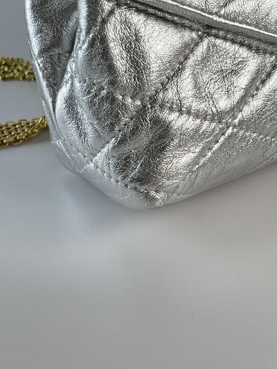 Chanel鑽釦信封包10