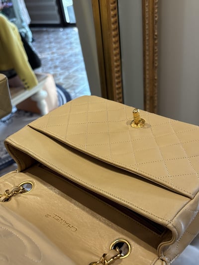 Chanel奶茶掀蓋包6