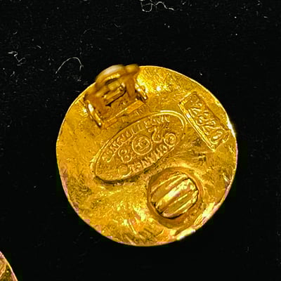 Chanel 圓雙C耳夾3