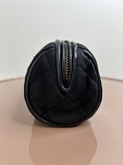 Chanel 彩寶緞面手拿包6