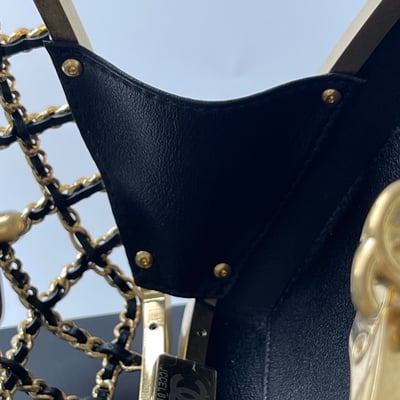 Chanel 鏤空愛心包12