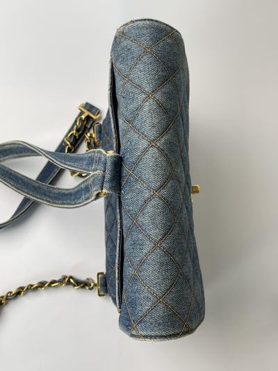 Chanel牛仔後背包15