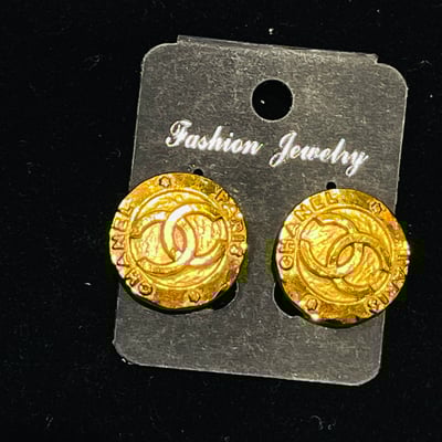 Chanel 圓雙C耳夾1