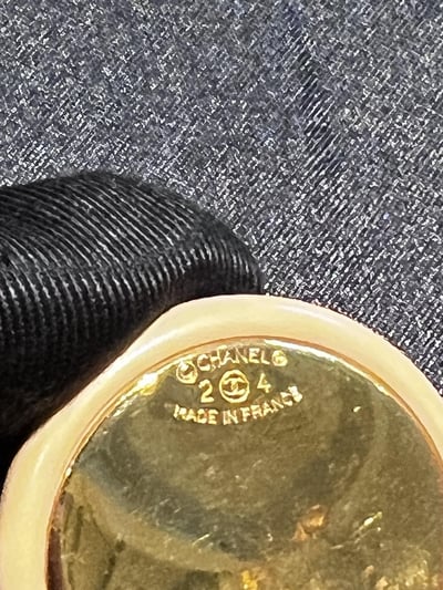 Chanel馬卡龍耳夾3