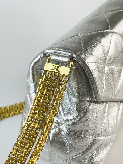 Chanel鑽釦信封包7