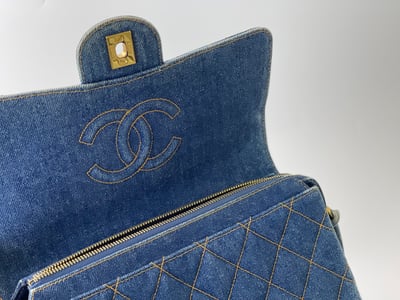 Chanel牛仔後背包11