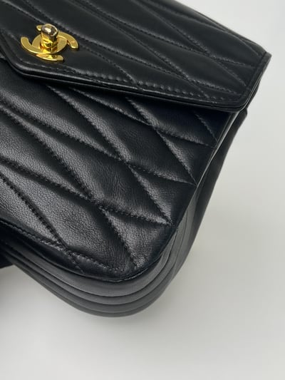 Chanel 魚鱗紋粗鍊信封包5