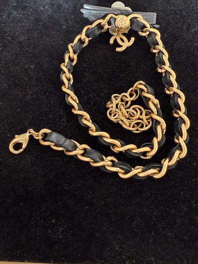 Chanel皮穿山茶花頸鏈6