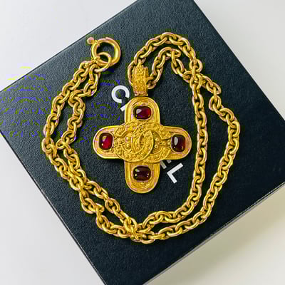 Chanel 葡萄藤琉璃大十字長鍊1