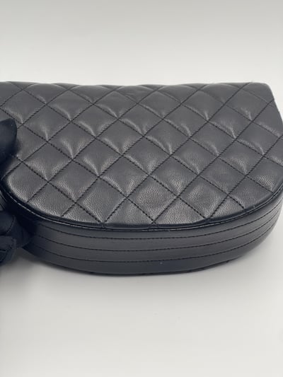 chanel書包轉釦半月包6