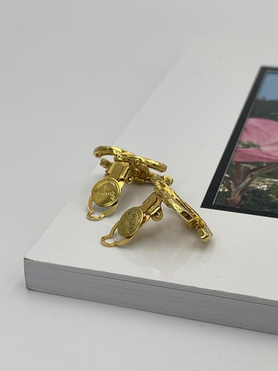 Chanel切割雙C耳夾4