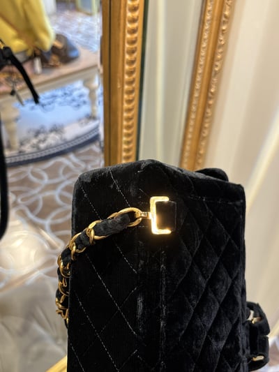 Chanel天鵝絨CF後背包15