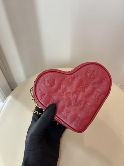 LV愛心鏈條包3