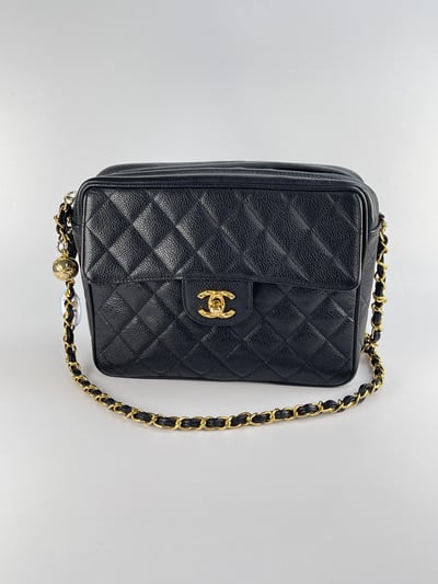 Chanel金球鑽石釦相機包1
